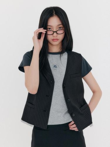 Pinstripe Tailoring Vest _ Black - zeezeezee - Modalova