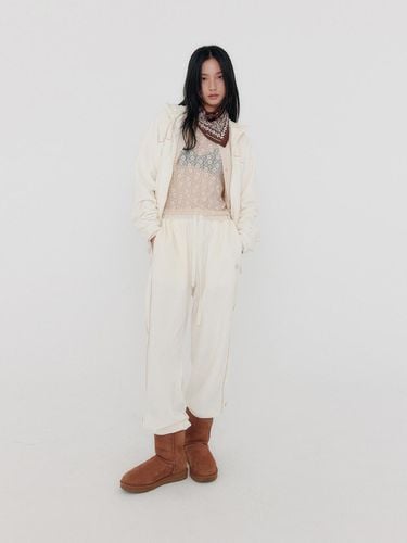 Velour Track Pants _ beige - zeezeezee - Modalova