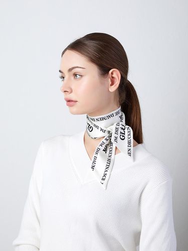 Lettering slim scarf white - nitina - Modalova