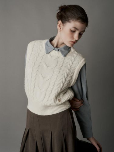 Cable Knit Vest_DK4WV503 - COIINCOS - Modalova