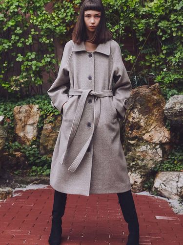 French Herringbone Raglan Coat_Beige - SORRY TOO MUCH LOVE - Modalova