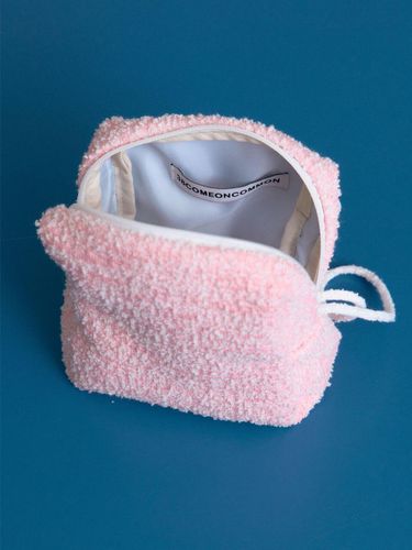 Boucle Pouch (Light Pink) - 38comeoncommon - Modalova