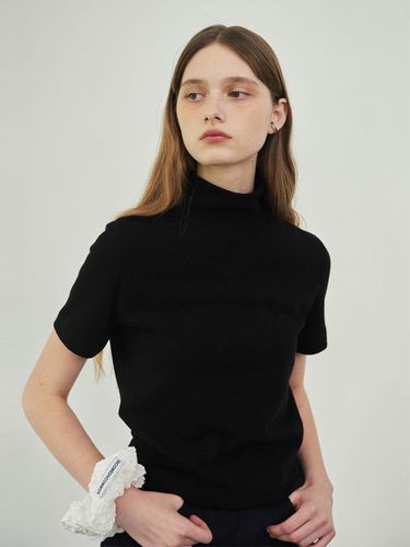 Half turtle neck top (Black) - 38comeoncommon - Modalova