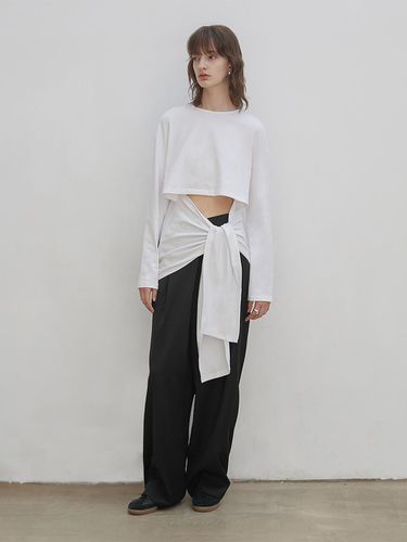 CUT-OUT TIE TOP [White] - LOW TIDE - Modalova