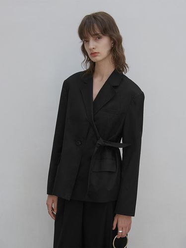 STRAP COTTON BLAZER [BLACK] - LOW TIDE - Modalova