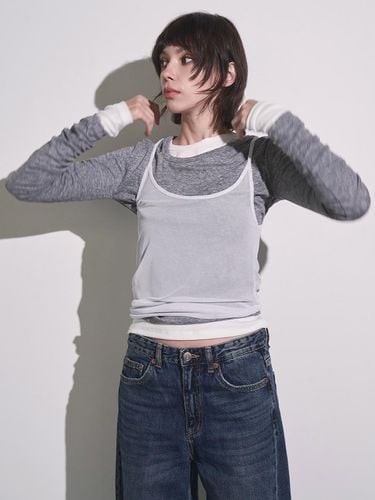 MESH LAYERED T-SHIRT_ GREY - SIGREAT - Modalova