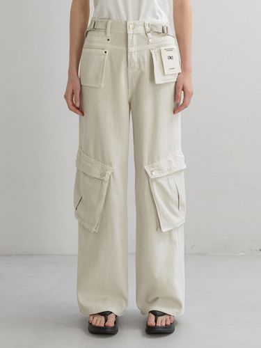 Multi Pocket Cargo Pants - NONANDNON - Modalova