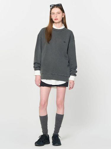 Pigment Sweatshirt [CHARCOAL] / SBD3U02001 - GENERAL IDEA - Modalova