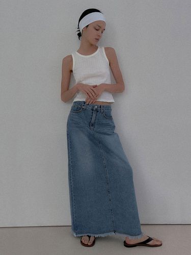 SALT Label] STELLAR STRAIGHT DENIM SKIRT - Studio Salt - Modalova