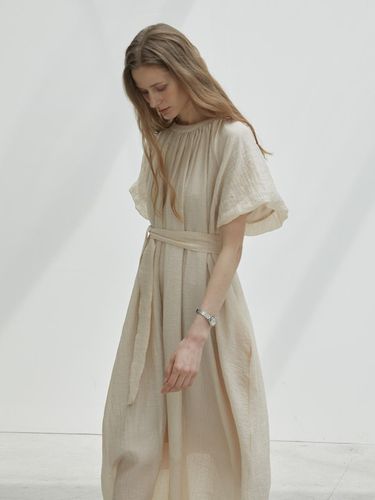 Mari Puff Maxi dress Pink Beige - MOMET - Modalova