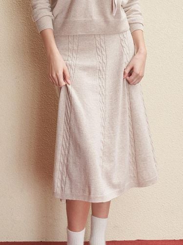 Cable knit A-line long skirt - SEKANSKEEN - Modalova