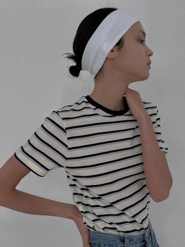 SALT Label] RAINA STRIPE T-SHIRT_NAVY - Studio Salt - Modalova