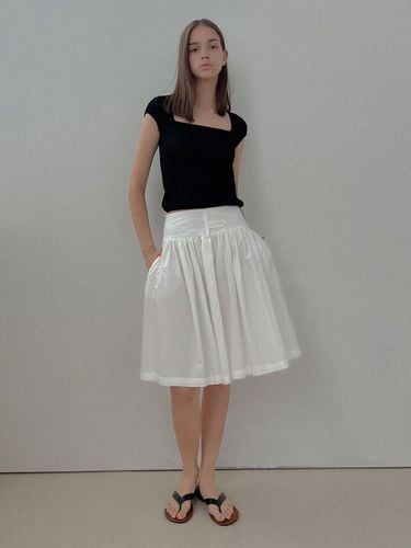 SALT Label] CETUS FLARE SKIRT_WHITE - Studio Salt - Modalova