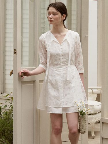 Sophie French Layered Dress () - J`ASP - Modalova