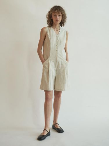 One-tuck Vest jumpsuit (Buttery Yellow) - J`ASP - Modalova