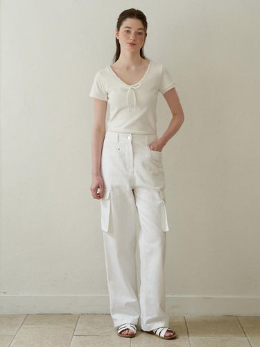 Letter Pocket Cargo Pants (White) - J`ASP - Modalova