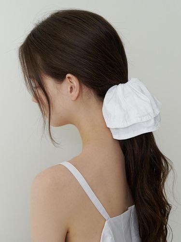 Essential glint scrunch - off white - KINDABABY - Modalova