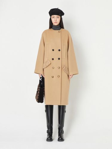 Re-Order] Round Neck Color Pleated Double Coat - LUCKY CHOUETTE - Modalova