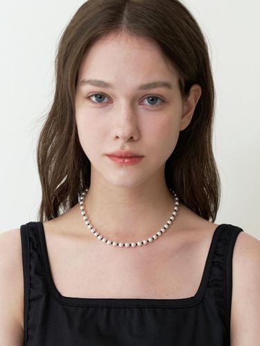 Black point swarovski pearl necklace - KINDABABY - Modalova