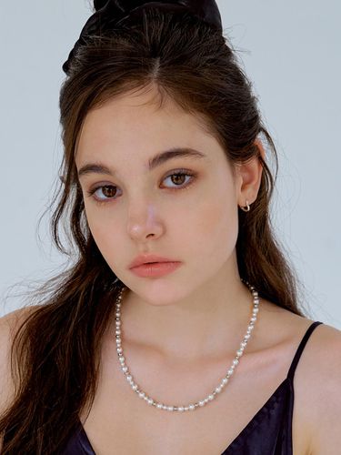 Silver balls x pearls necklace - KINDABABY - Modalova