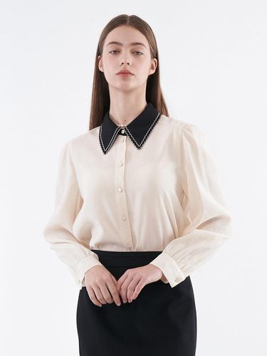 Scallop Embroidered Collar Blouse OW3SB2390 - OLIVE DES OLIVE - Modalova