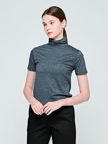 Basic mock neck short-sleeved T-shirt (charcoal) - depasion - Modalova