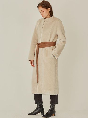 REGINA SHEARLING COAT (2 COLOR) - STAYPEOPLE - Modalova