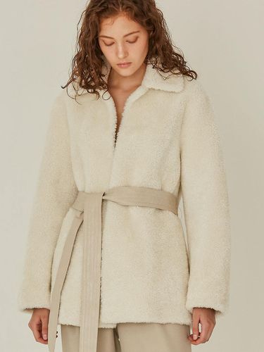 HERE SHEARLING JACKET (LIGHT BEIGE) - STAYPEOPLE - Modalova