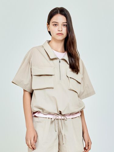 Cargo two-pocket short-sleeved anorak (light beige - depasion - Modalova