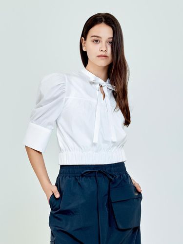 Ribbon shirring short-sleeved blouse (white) - depasion - Modalova