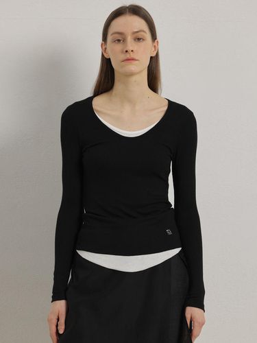 LAYERED COLOR T-SHIRT (BLACK) - STAYPEOPLE - Modalova