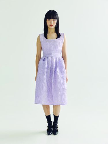 CLOAKE MIDI DRESS _ PURPLE - bomnal boutique - Modalova