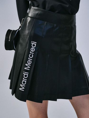 FAUX LEATHER PLEATS MINI SKIRT LOGO PRINTED_BLACK - Mardi Mercredi Actif - Modalova