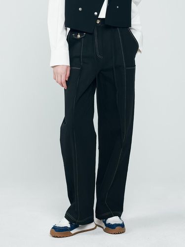 Stitch Point Wide Fit Pants (Black) - depasion - Modalova