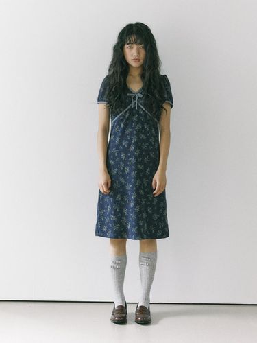 Terry flower dress / Navy - HOKUSPOKUS - Modalova