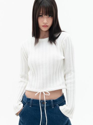 Ribbon String Cropped Knitwear_White - HIGHSCHOOLDISCO - Modalova