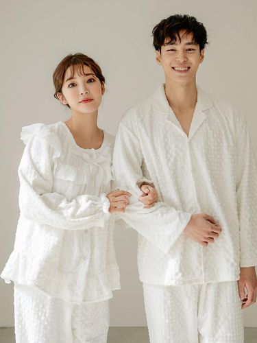 Couple Emily Embossed Microfiber Pajamas Sets - LUNALUZ STUDIO - Modalova