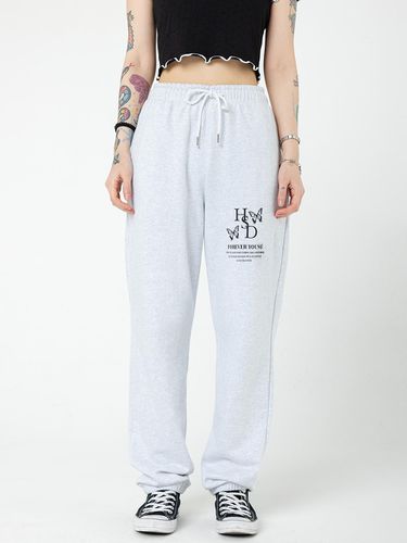 BUTTERFLY LOGO SWEAT PANTS MELANGE GREY - HIGHSCHOOLDISCO - Modalova