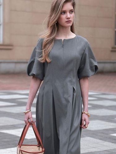 Adela Long Dress (Forest Grey) - NOMINATE - Modalova