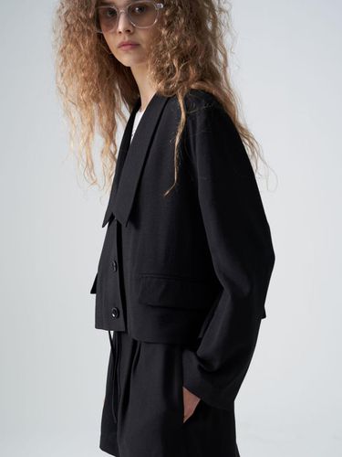 Single-breasted linen cropped jacket_Black - studio paul&company - Modalova