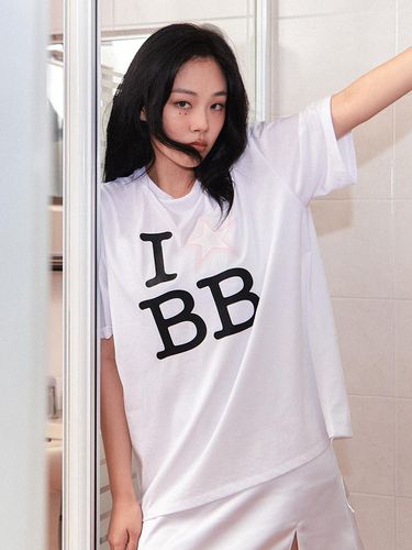 BIBI OVERSIZED T-SHIRT (WHITE) - 2000 Archives - Modalova