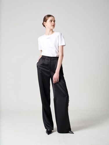 Side frill satin long pants - studio paul&company - Modalova