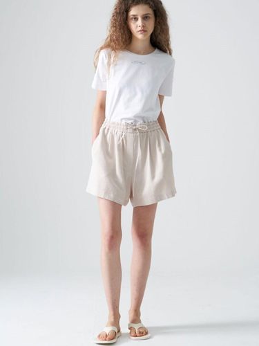 String linen shorts_Beige - studio paul&company - Modalova