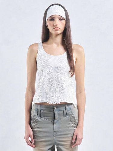 JACQUARD BEADED TANK TOP (WHITE) - 2000 Archives - Modalova