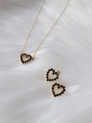 Black Cubic Heart Earrings and Necklace Set - L’OMBRILLANT - Modalova