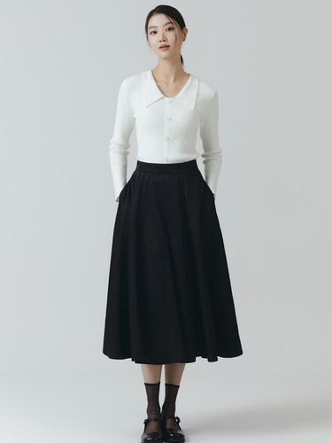 Pleats Long Skirt ITO3YSK730 (BLACK) - itMICHAA - Modalova