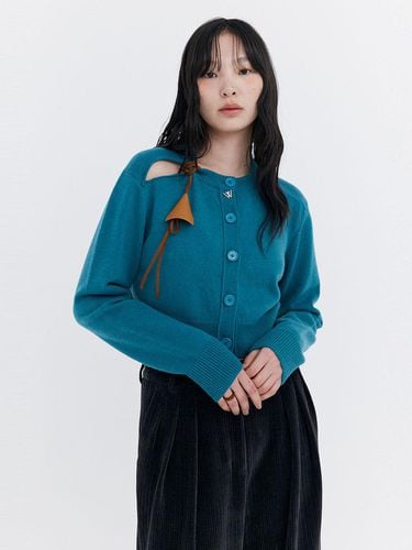 Open Point Crop Knit Cardigan_Turquoise Blue - WNDERKAMMER - Modalova