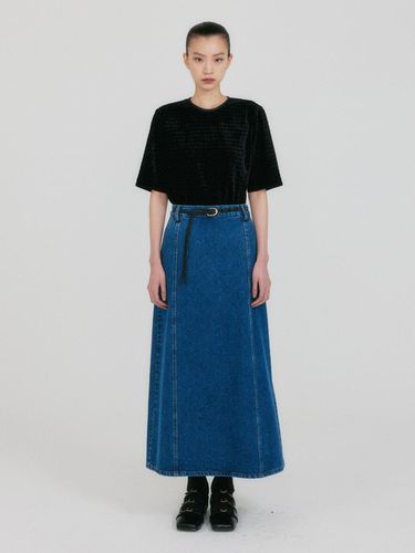 ZANIA Belted Maxi Denim Skirt - Blue - EENK - Modalova