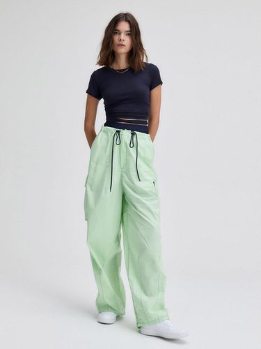 ALINA PANTS LIGHT GREEN - NYLORA - Modalova