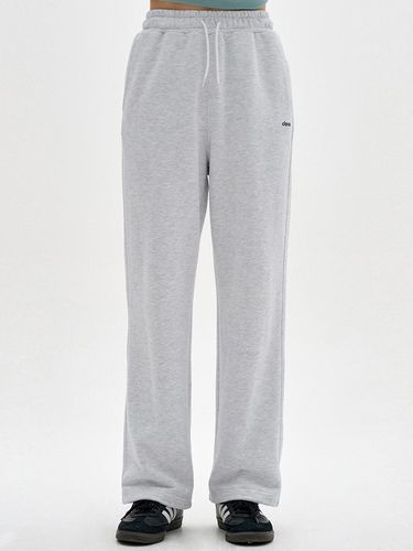 New Active Straight Sweat Pants_Women (Light Grey) - CLOVE - Modalova